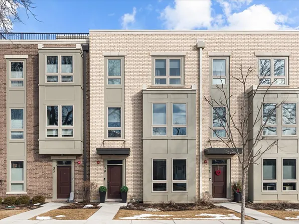 39 S Chestnut Ave, Arlington Heights, IL 60005