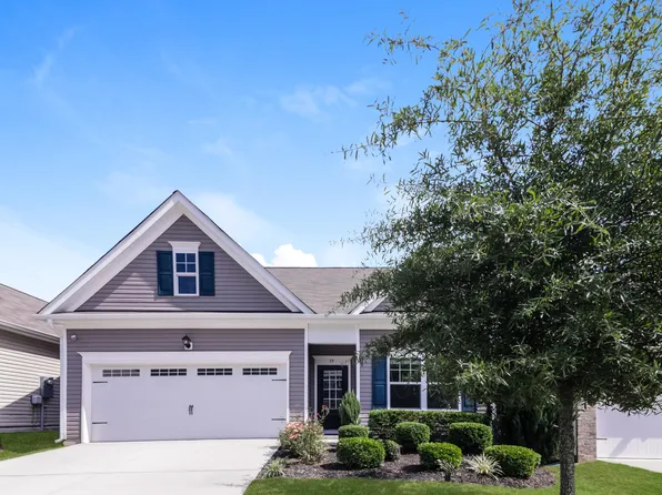 35 Pathway Dr, Clayton, NC 27527