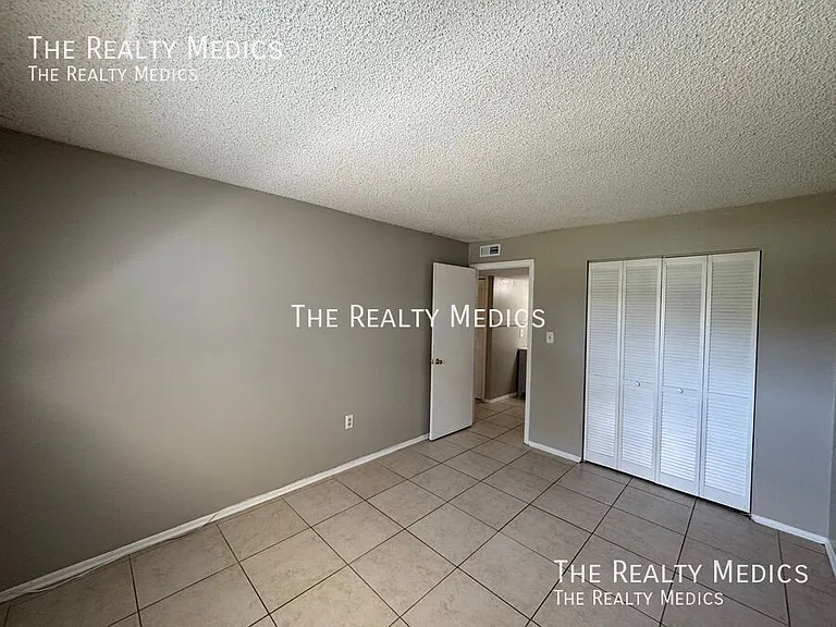 2543 N Alafaya Trl #83 — Photo 6