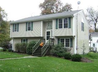 65 Guild Ave, Warwick, RI 02889
