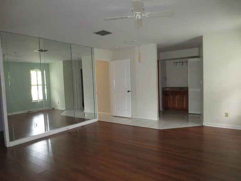3132 Brunswick Cir — Photo 26