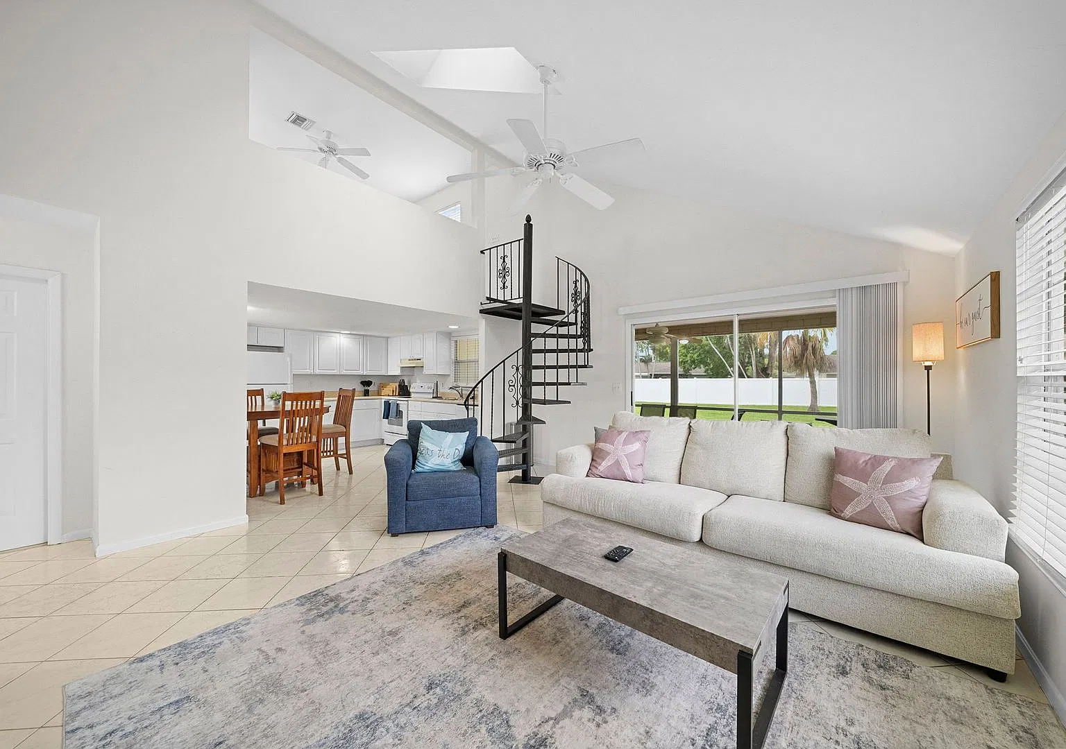 Palm River Duplex — Photo 4