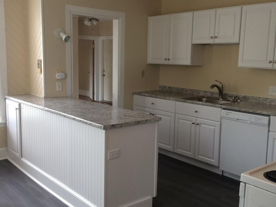 Large eat in Kitchen