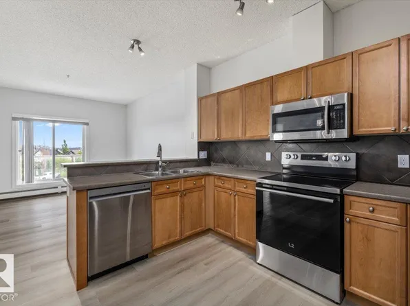 226 Macewan Rd SW #314, Edmonton, AB T6W 0C5