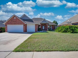 3833 Dove Ave, Harrah, OK 73045