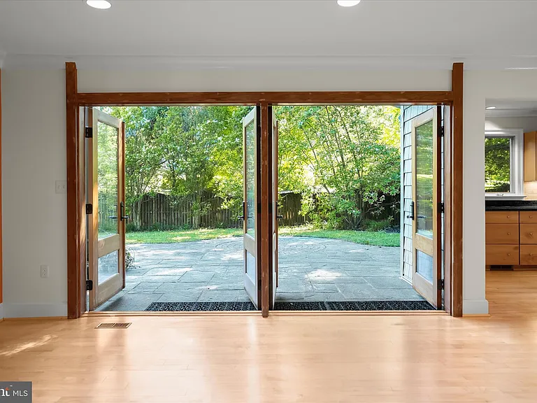 5104 Scarsdale Rd — Photo 21