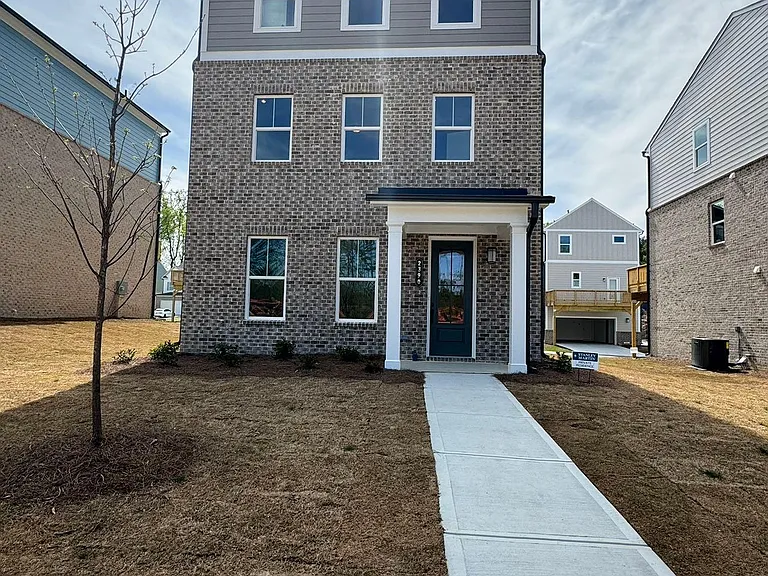 2390 Whistler Way NE — Photo 1
