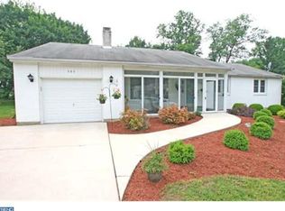 303 Country Club Dr, Newark, DE 19711