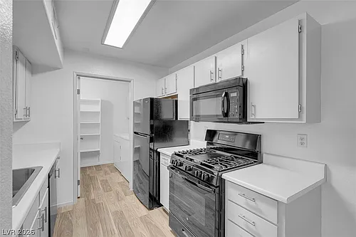 7885 W Flamingo Rd Photo 1