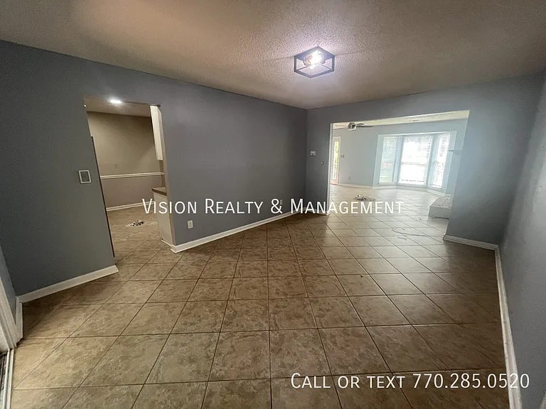 5200 Afton Way SE — Photo 7
