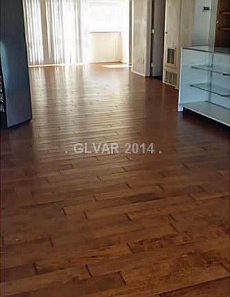 3rd image of 5473 S Eastern Ave