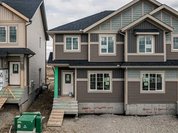 71 NW Appaloosa Way, Cochrane, AB T4C 3L9