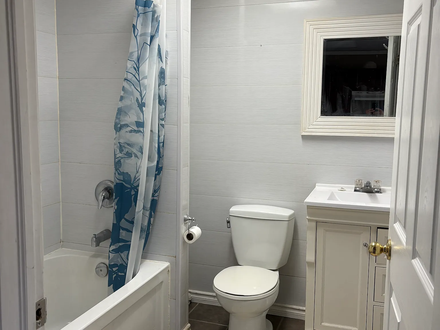 1 bed, 500 sqft, $1,000 — Photo 3