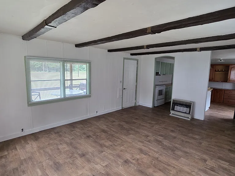 334 Meadowlark Rd — Photo 6
