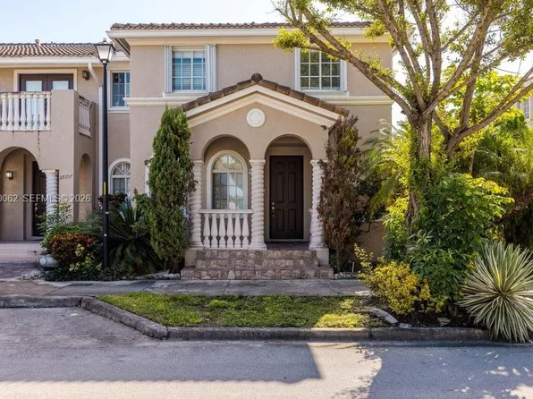 27261 SW 142nd Ave, Homestead, FL 33032