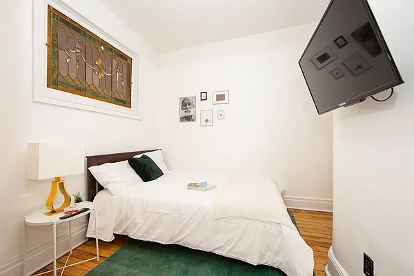 Rented by Triplemint | media 13