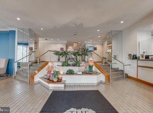 5340 Holmes Run Pkwy Unit 806, Alexandria, VA 22304