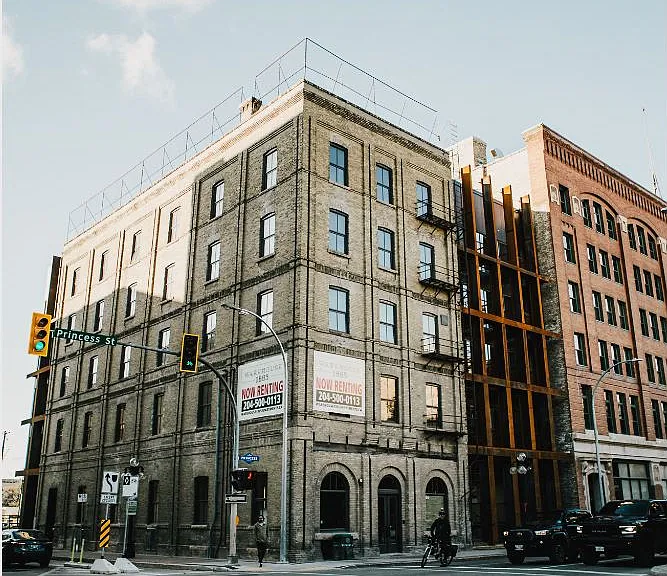 315 Bannatyne Ave — Photo 3