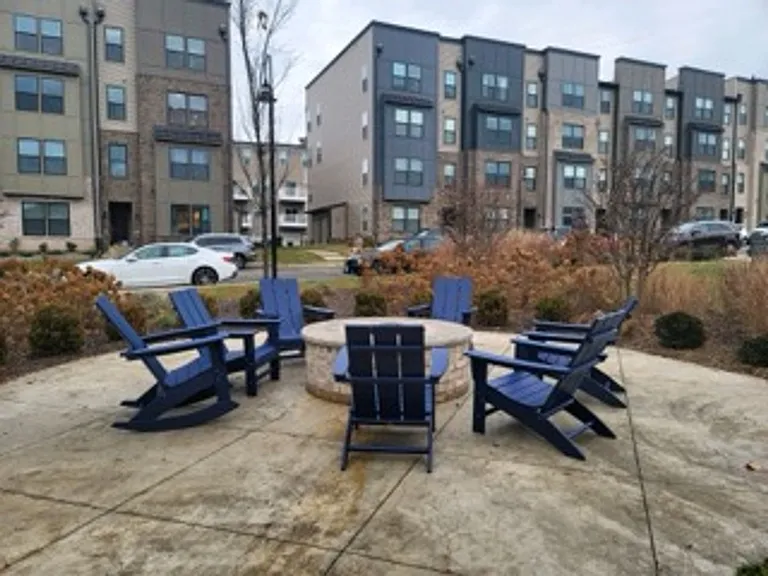 2747 Saint Elias Dr #B — Photo 14