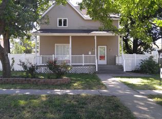 405 E 2nd St, Newton, KS 67114