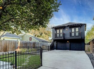 1110 E 24th St #B, Houston, TX 77009