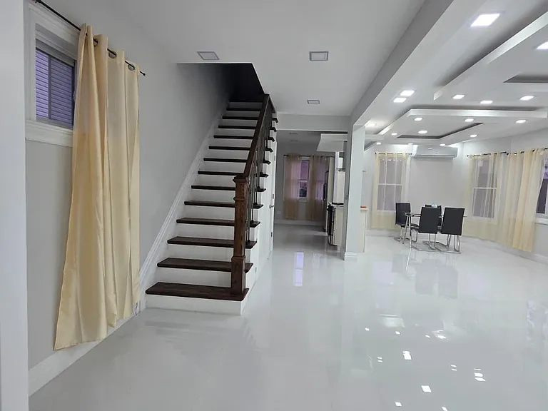 303 Decker Ave #1 — Photo 1