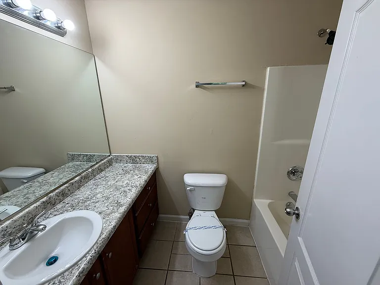 10-12 Chesney Dr — Photo 7