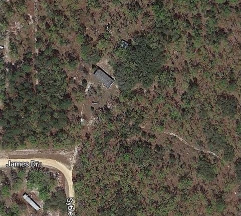 Exterior Neighborhood (street photo)