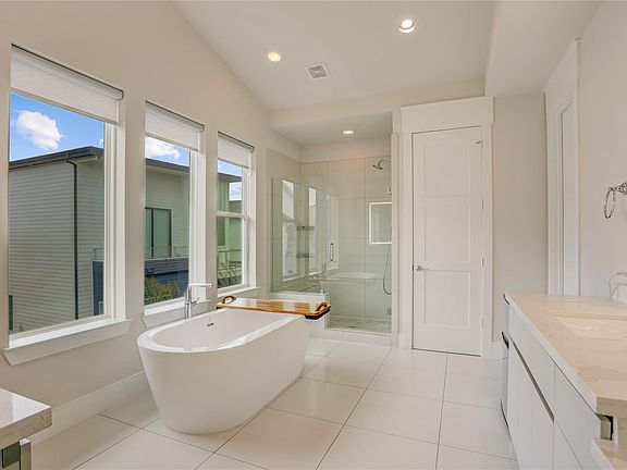 5th image of 9820 Mocking Bird Hill Ln
