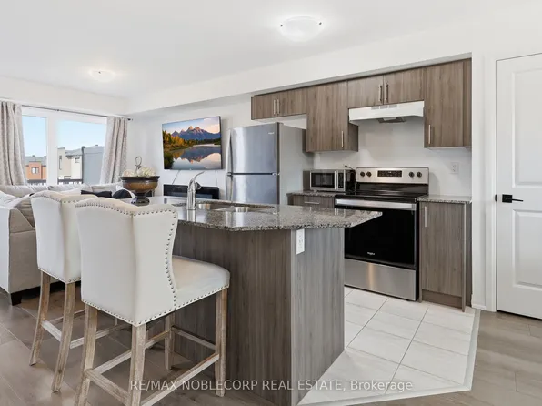 51 Fairlane Ave, Barrie, ON L9J 0N1