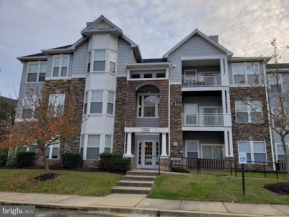 1st image of 3521 Piney Woods Pl #202