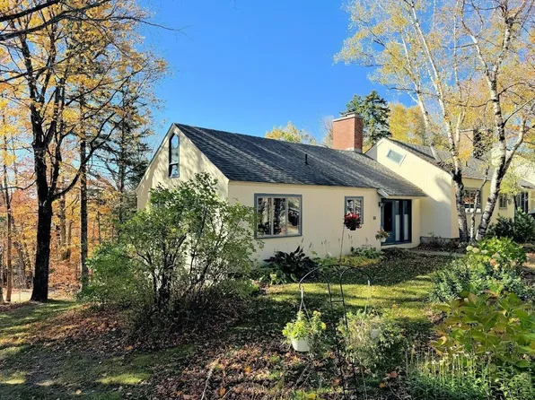 285 Sap Bucket Circle #A2A, Peru, VT 05152