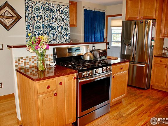 3rd image of 3517 Nyland Way