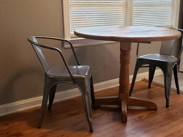 eating nook between living room and kitchen