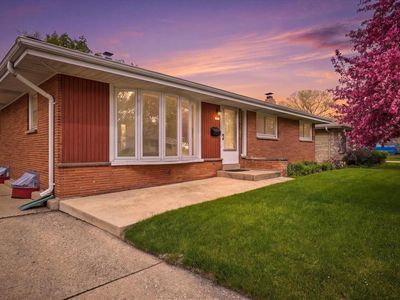 2801 S 72nd STREET, West Allis, WI, 53219