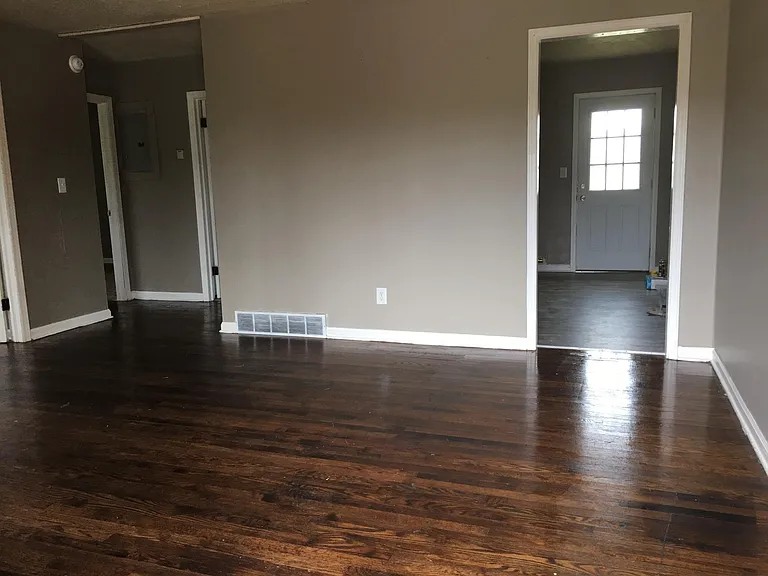 408 Mendota Ave — Photo 4