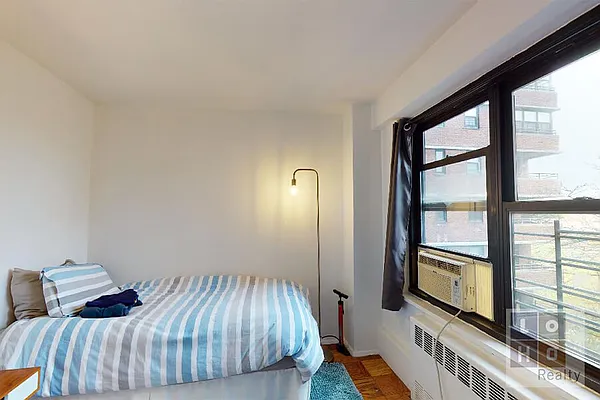Rented by LoHo Realty | media 8