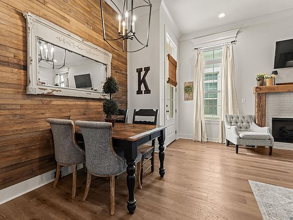 5th image of 13374 Virage Ct