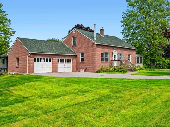 28 River Cove Road, Williston, VT 05495