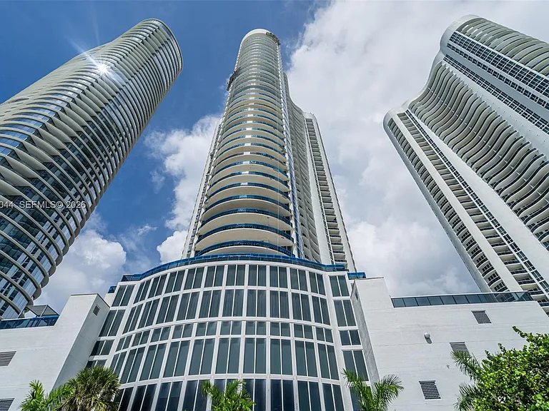 15811 Collins Ave #3407 — Photo 37