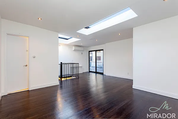 Rented by Mirador Real Estate | media 9