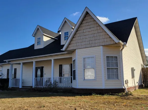 1301 Hidden Valley Dr, Jonesboro, AR 72404
