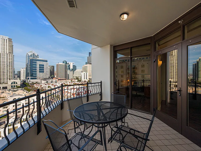 700 W Harbor Dr W #1204 — Photo 49