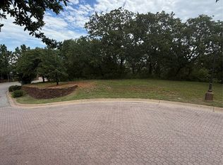 6708 Nob Hill Ct, North Richland Hills, TX 76182
