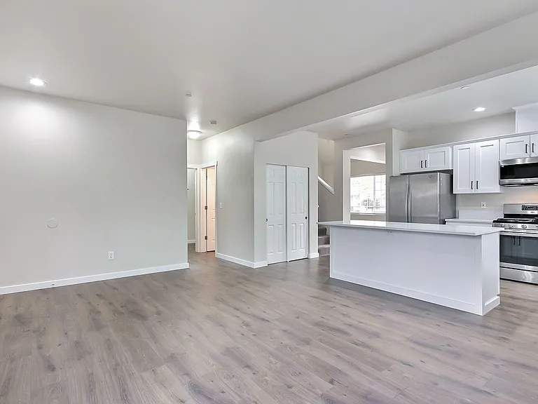 1448 Kincaid St — Photo 8