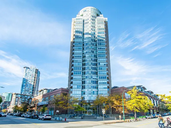 63 Keefer Pl #2510, Vancouver, BC V6B 6N6