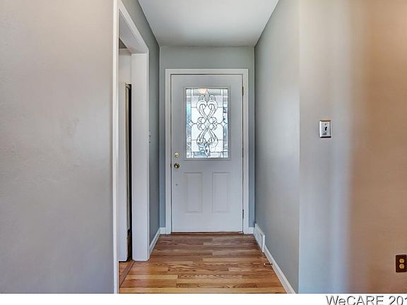 2nd image of 2650 W Elm St