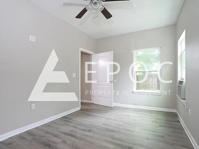 2317 Colonial Ave — Photo 7