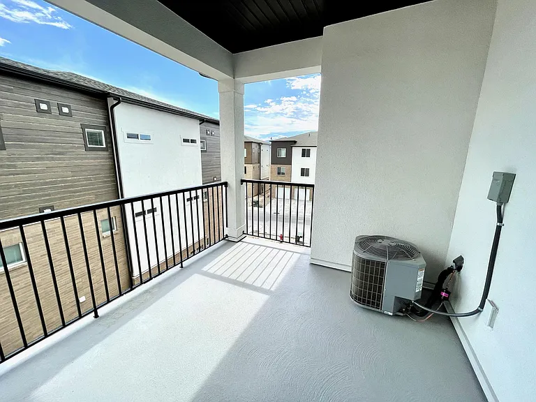 357 W 750 N #EE-301 — Photo 21