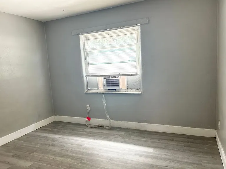 430 N Charles St #9 — Photo 12